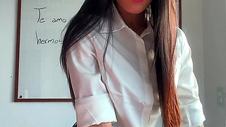 Sexy Secretary Seeks to Please Her Boss