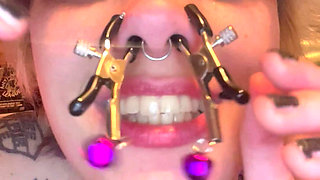 Goth Girl Glitterqueen1999 Stretches Her Button Nose with Ni
