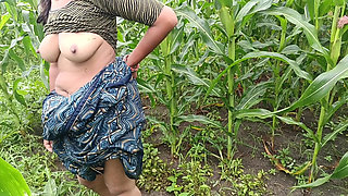 desi ladki ko jungle mein lagakar chudai ki Village girl Fucks Outside Desi Local Village Outdoor girl sex Indian Village Girl in Jungle Sex