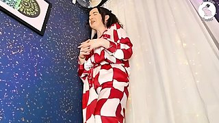 Littlebunnyb - Giantess Vs Dust Bunnies