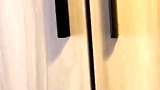 Placing My Stepsister in the Wardrobe 04