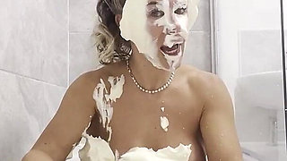 Pies to the Face Naked in the Bath