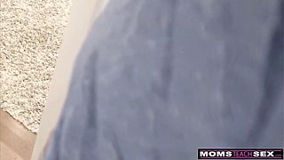 Courtney and Romeo's pov blowjob action