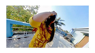 Desi Aunty Seduced at Night - Bangladeshi Village Outdoor Sex with Asian MILF