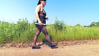138 - Come with Me, Let's Take a Walk Outside, Enjoy My Legs and Butt in Shiny Tights! *60fps