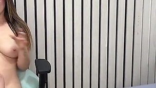 Perverted Game in the Office
