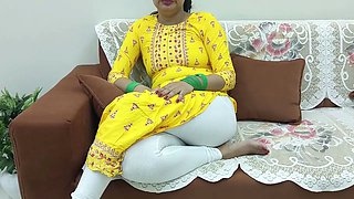 Indian step mom and step son ka illegitimate wala pyar beta se chudwa kar apna yaar bana liya Hindi sarababhi 6