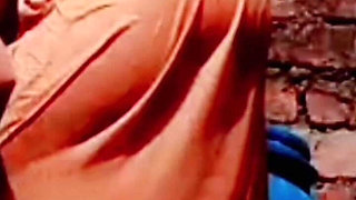 Asks the Woman to Send Her Nude Mms. Take a Bath and Record