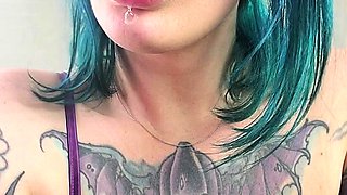 Big boobs milf masturbates with her dildo