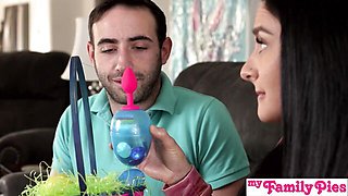 Watch cute Jessie Saint and Scarlet Skies's movie