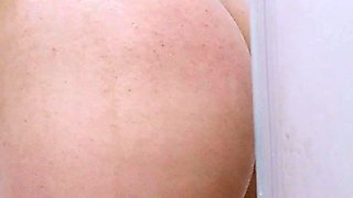 Shower Sex with Hubby / سکس تو حموم رو واقعا