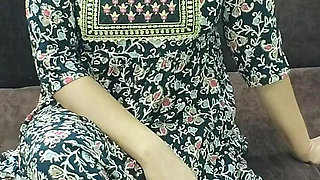 Indian Saara Teach Step Brother Viral Video Hindi Audio Sara Is Teaching Her Step Brother What Kind of Bras and