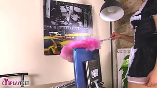 Mansion cleaning in tights \u2013 using feet to make you jizz