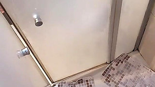 Big Belly BBW Shower Time Fun: Saggy Tits, Amazing Big Booty & Wet Curvy Body