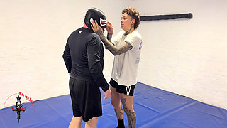 Kourtneyinked Wrestles Pathetic Guy