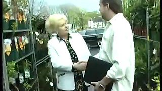 Bbw step mom first anal: Doggy, Amateur  Xnxx Porn