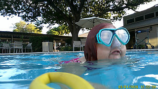 Som Under Water Fun with You Sexy Big Beauty Nurse Vicki