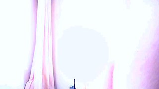 pettie skinny girl fuck asshole and show a pink hole close