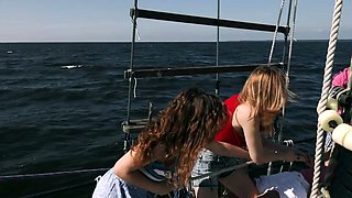 Amateur blonde teen plays with sex machine