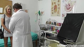 Mature Granny Gyno Exam - Perverted Doctor Secretly Records Sexy Office MILF