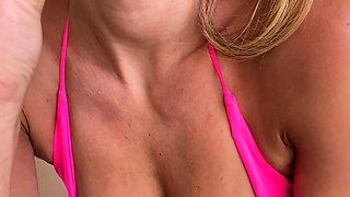 Blonde tight pussy babe solo toy fun in glamour masturbation