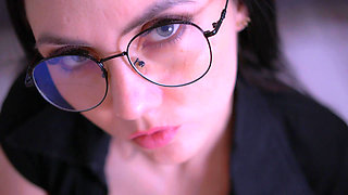 Female Does Slippery Sucking Dick