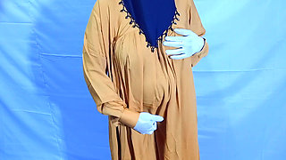 Indian Muslim Hijabi Beautiful Wife Satisfying Her Sexual Hunger With Her Hands - Clear Hindi