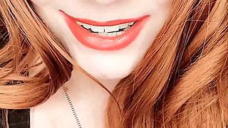 Scarlet Shrinks You! (wmv)