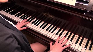 Amateur teen group hazed in cumshot blowjob