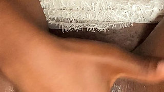 Fingering ass hole till i cum cream