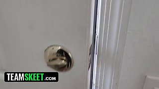 Virgin small stunner nikole nash does porn - teamskeet