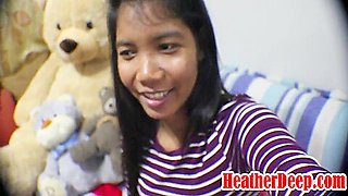 10 Weeks Pregnant Thai Teen 18+ Gives Blowjob
