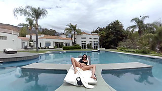 A Day by the Pool 2K