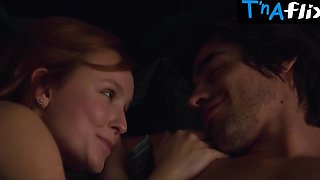 Larissa Manoela Knockers Gig in Lulli